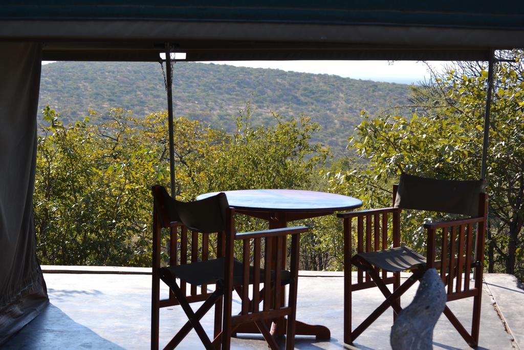 Mondjila Safari Camp Okaukuejo Exterior foto