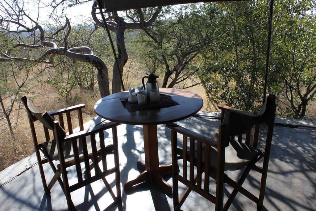 Mondjila Safari Camp Okaukuejo Exterior foto