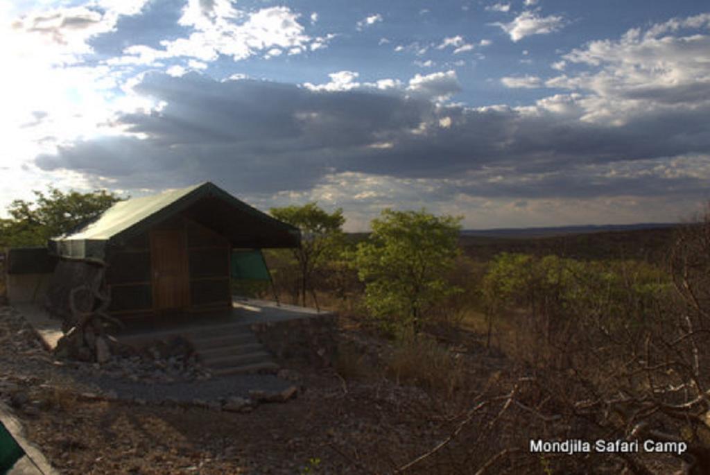 Mondjila Safari Camp Okaukuejo Exterior foto